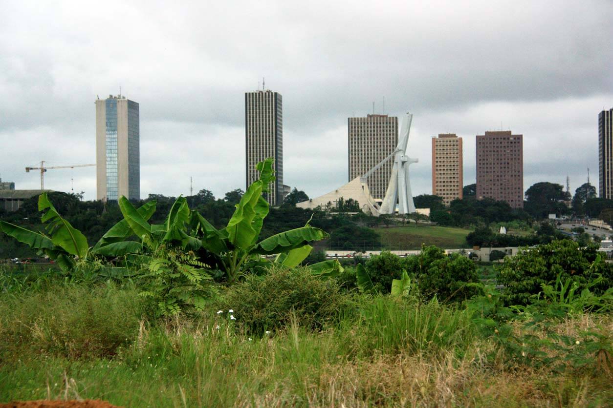 Abidžan : Centre ville d’Abidjan et la cathédrale Saint-Paul