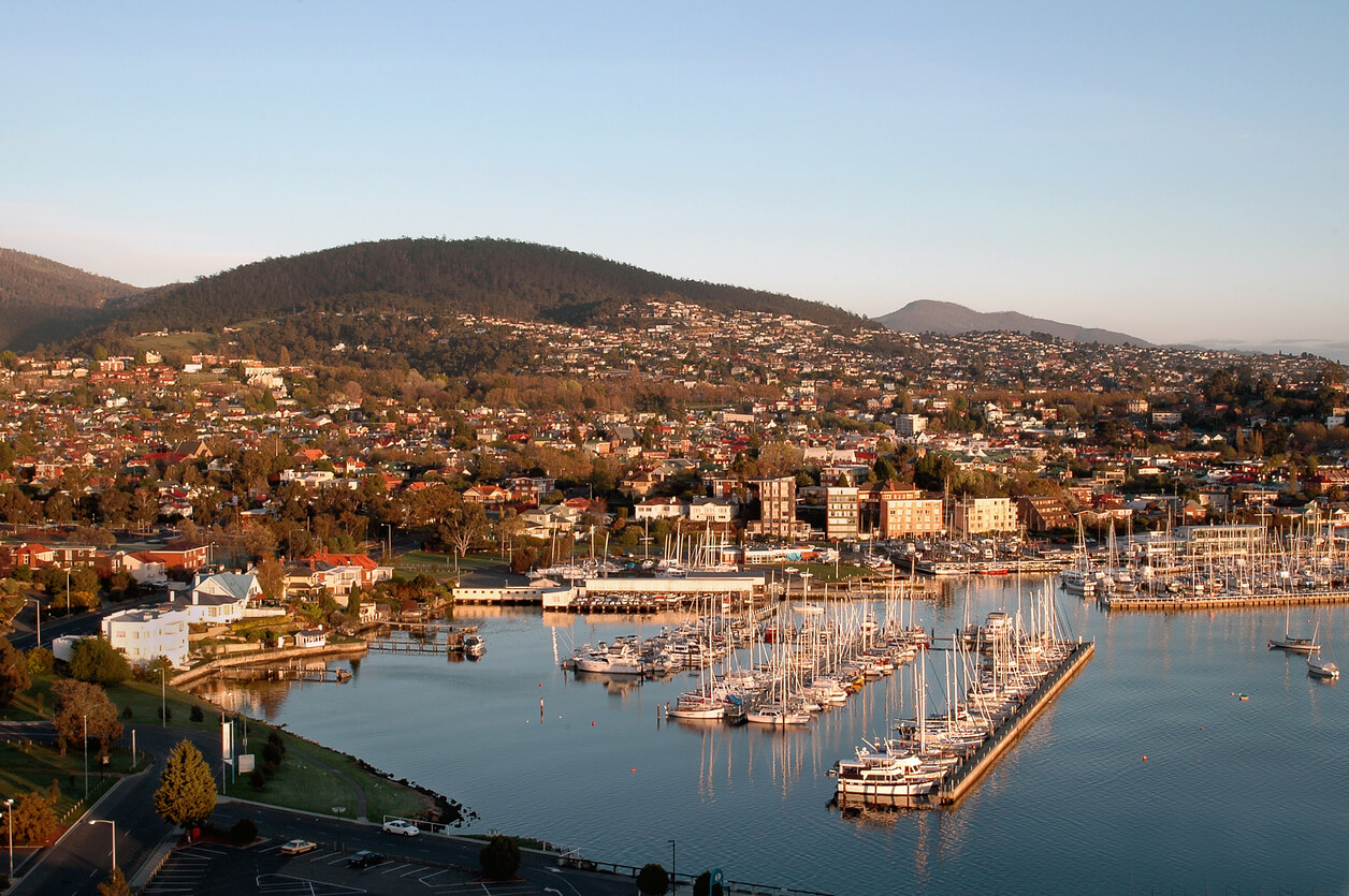 Hobart : 
