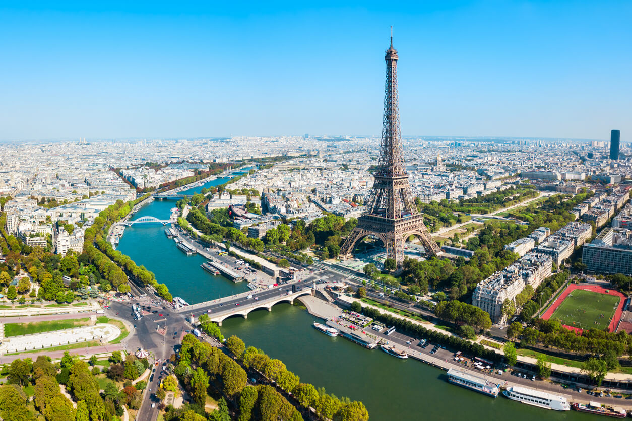 Kdy je nejlepší vycestovat do Paříže?